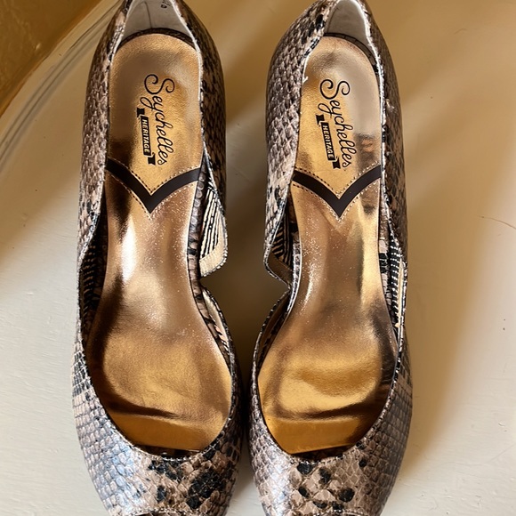 Snakeprint peep-toe heels Seychelles at Anthropologie - Picture 4 of 6